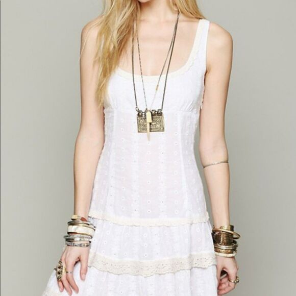 Free People Eyelet Flounce Dress XS White Crochet Tiered Boho Mini - Picture 2 of 16